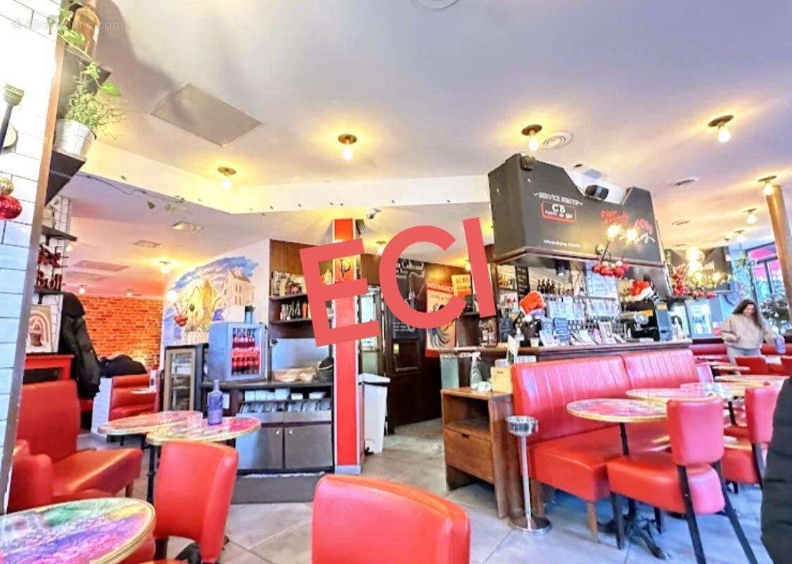 Commerce à PARIS-9E