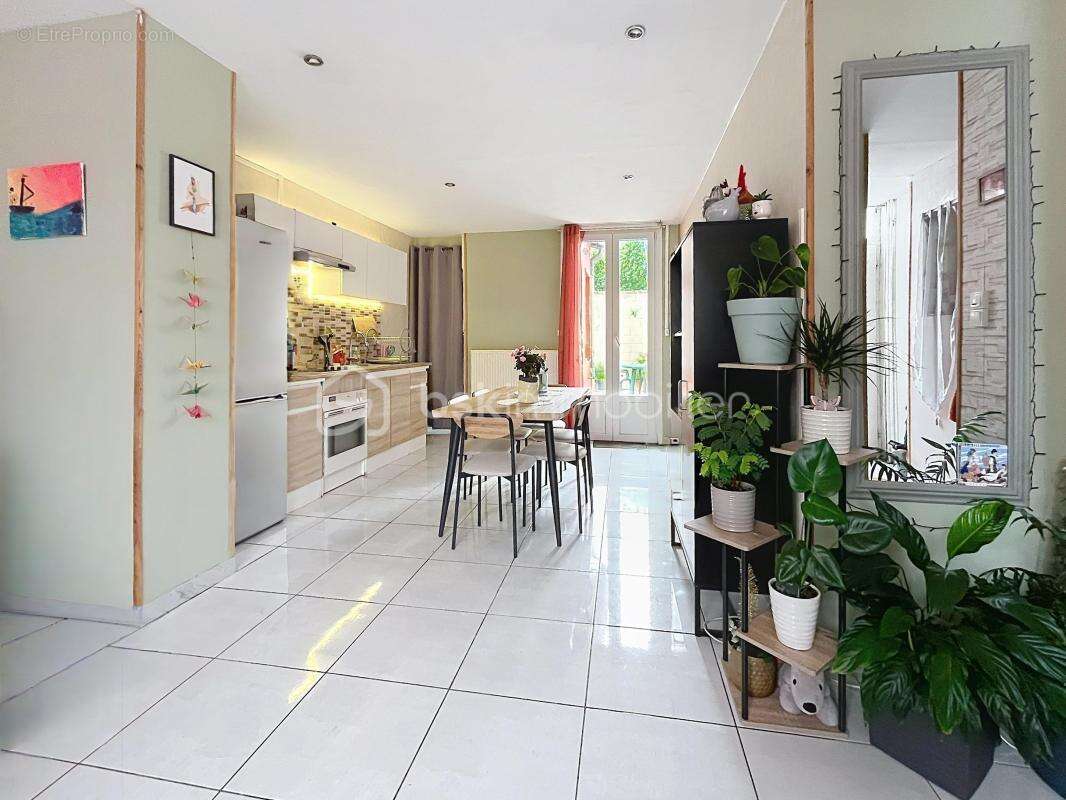 Maison 3 chambres avec exterieur - photo 2