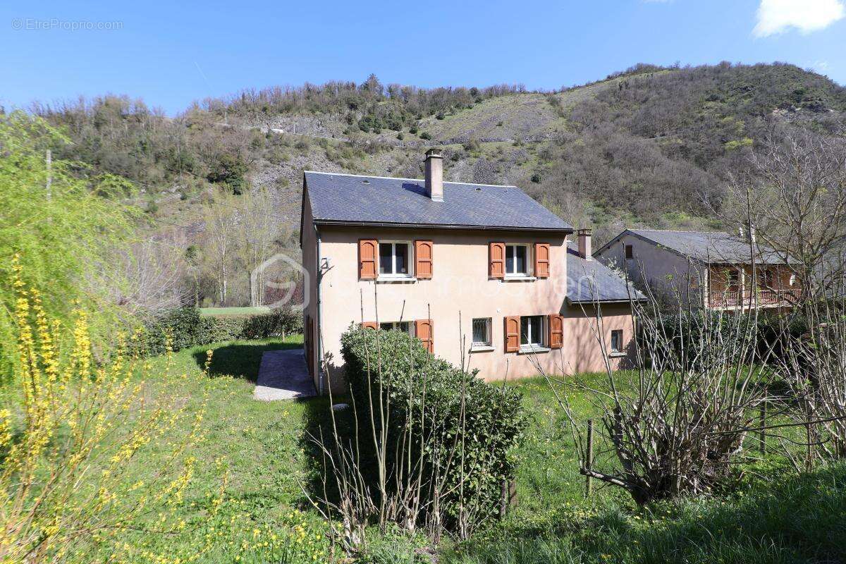 Maison à BRUSQUE