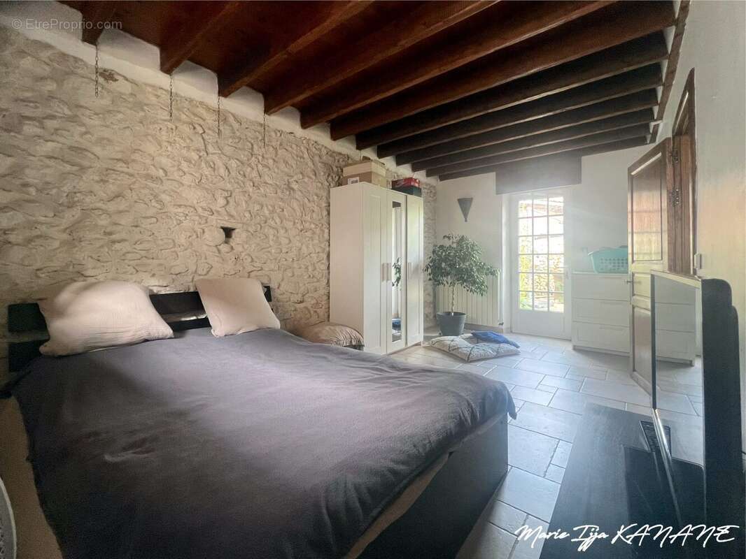 Maison à LONGNES