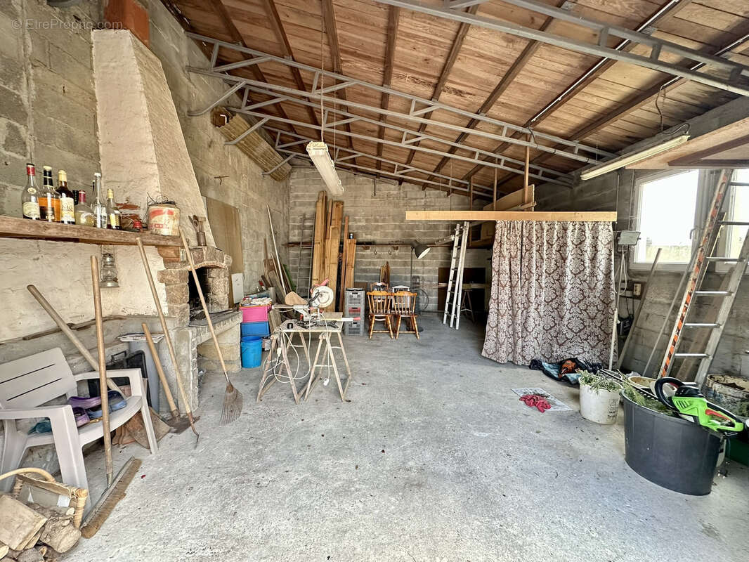 Maison à COMMEQUIERS