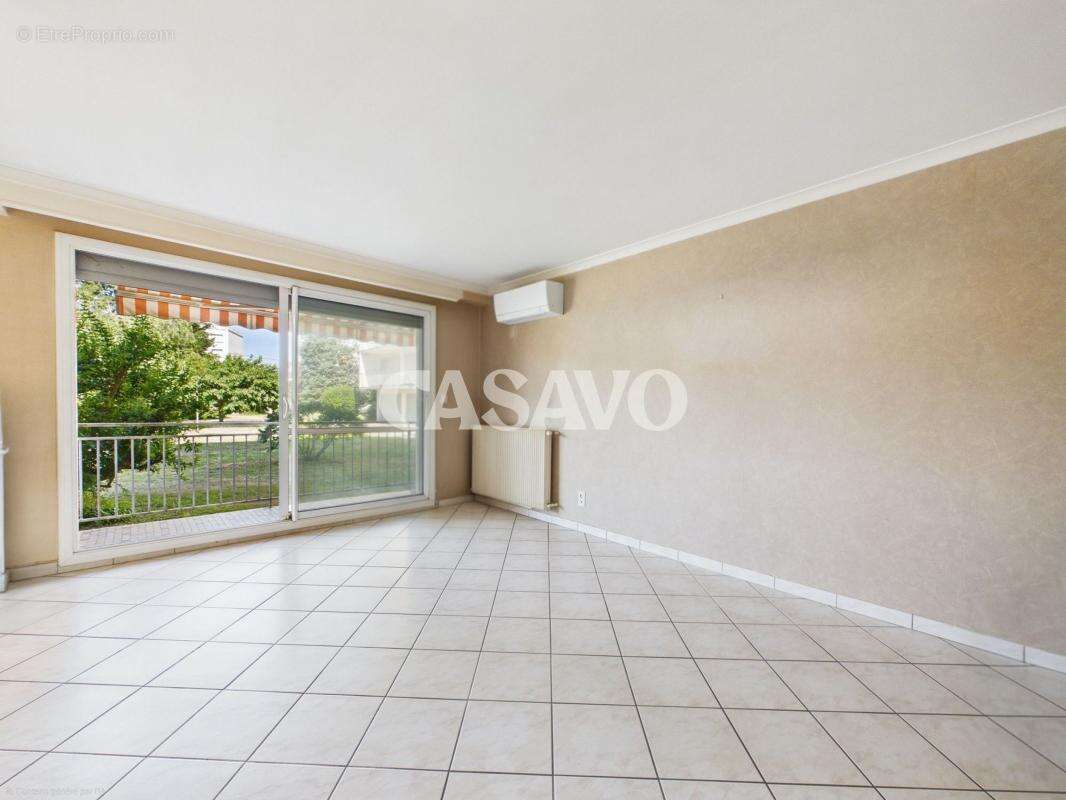 Vente Appartement 4 pièces de 80m² - 38290 La Verpillière - photo 4