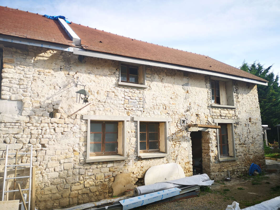 Maison à LA FERTE-ALAIS