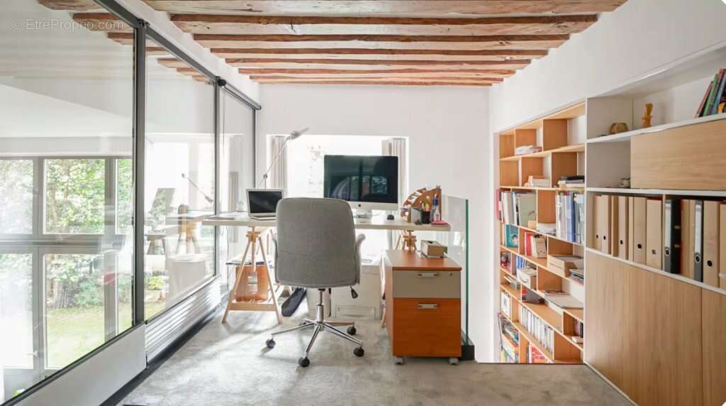 Appartement à PARIS-3E