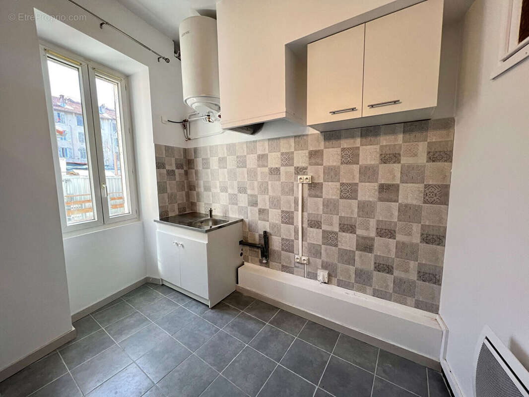 Appartement à MARSEILLE-15E