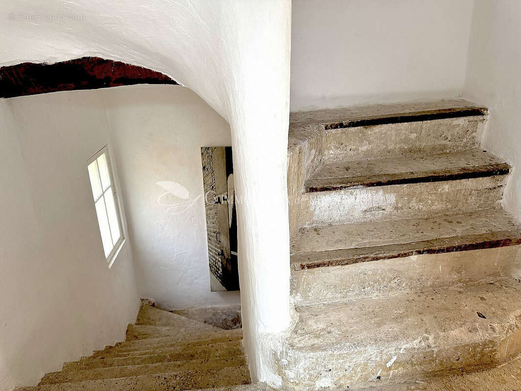 Maison à MALEMORT-DU-COMTAT