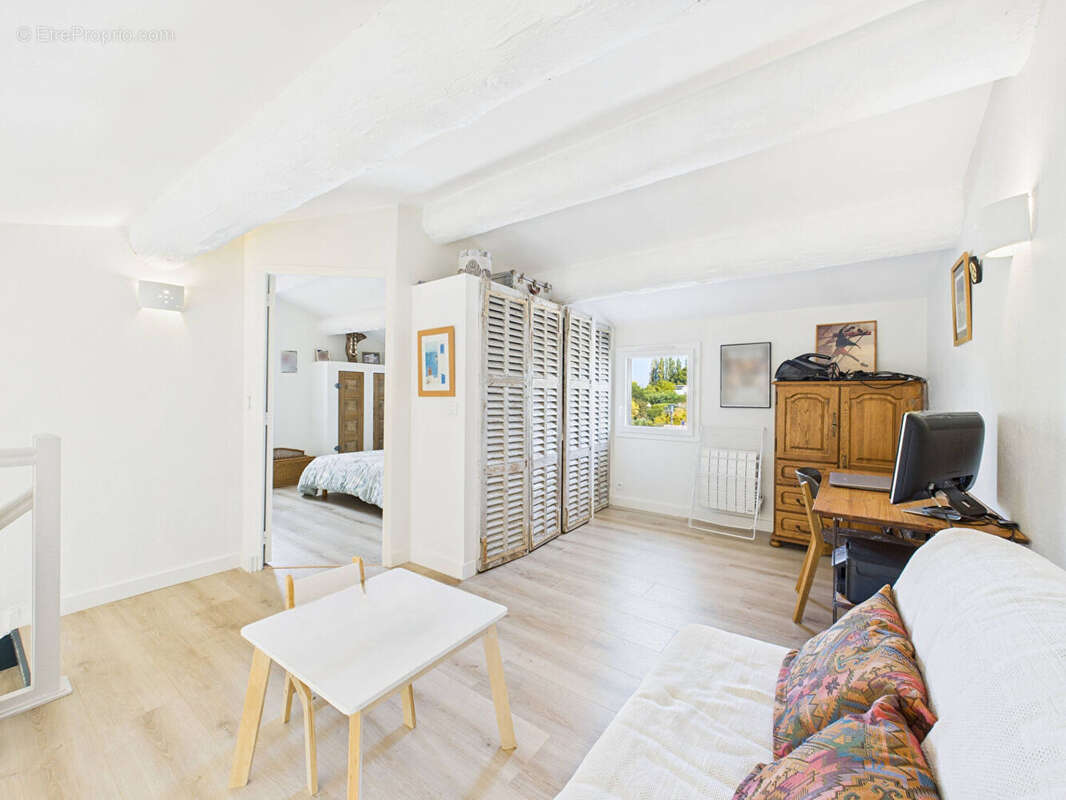 Appartement à SAINT-CANNAT