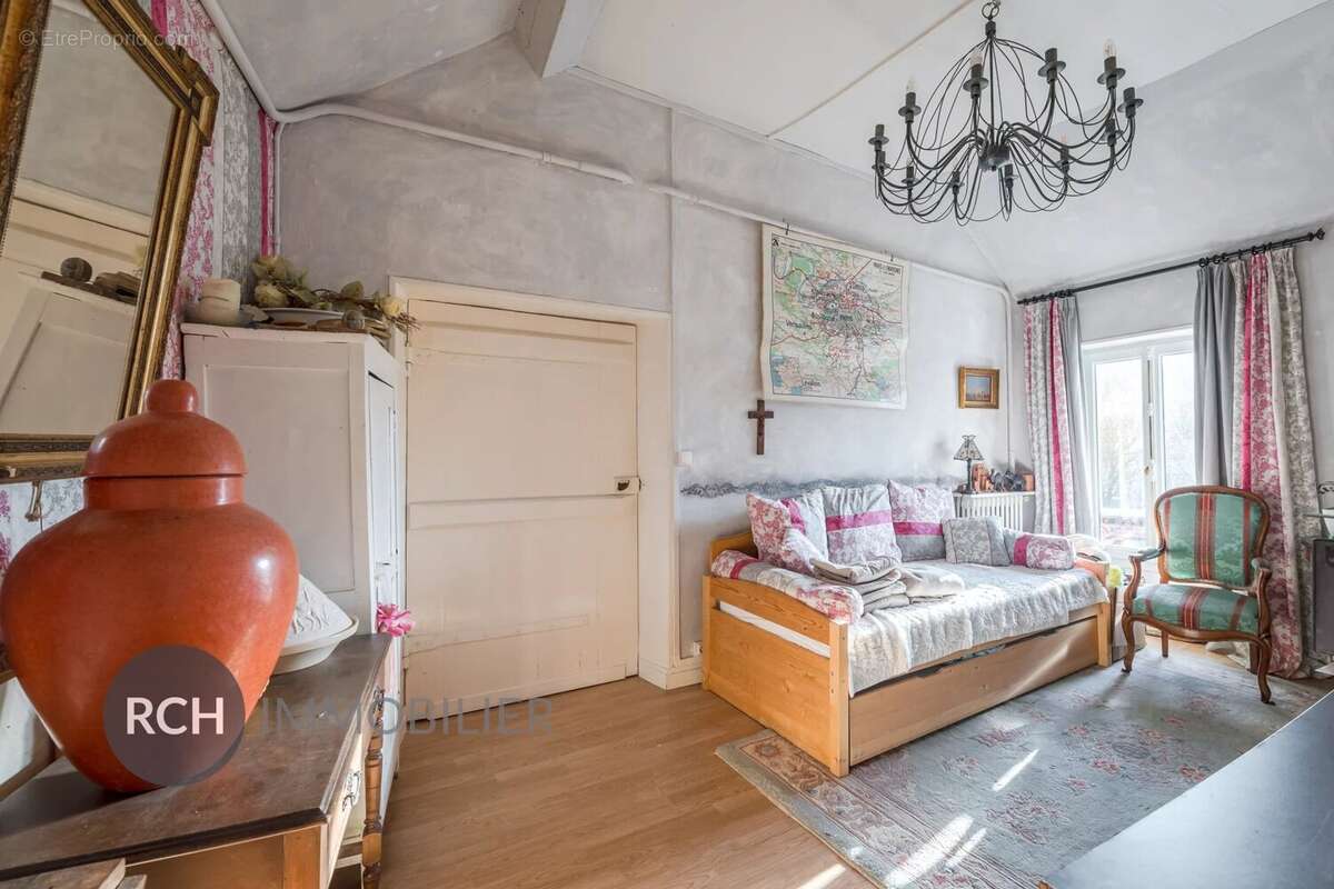 Maison à MONTFORT-L'AMAURY