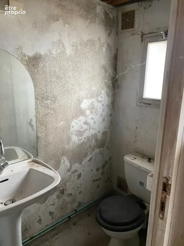 Maison de bourg a saisir - gros potentiel - photo 5