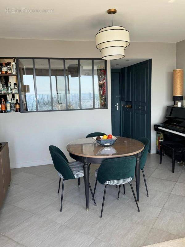 Appartement à PUTEAUX