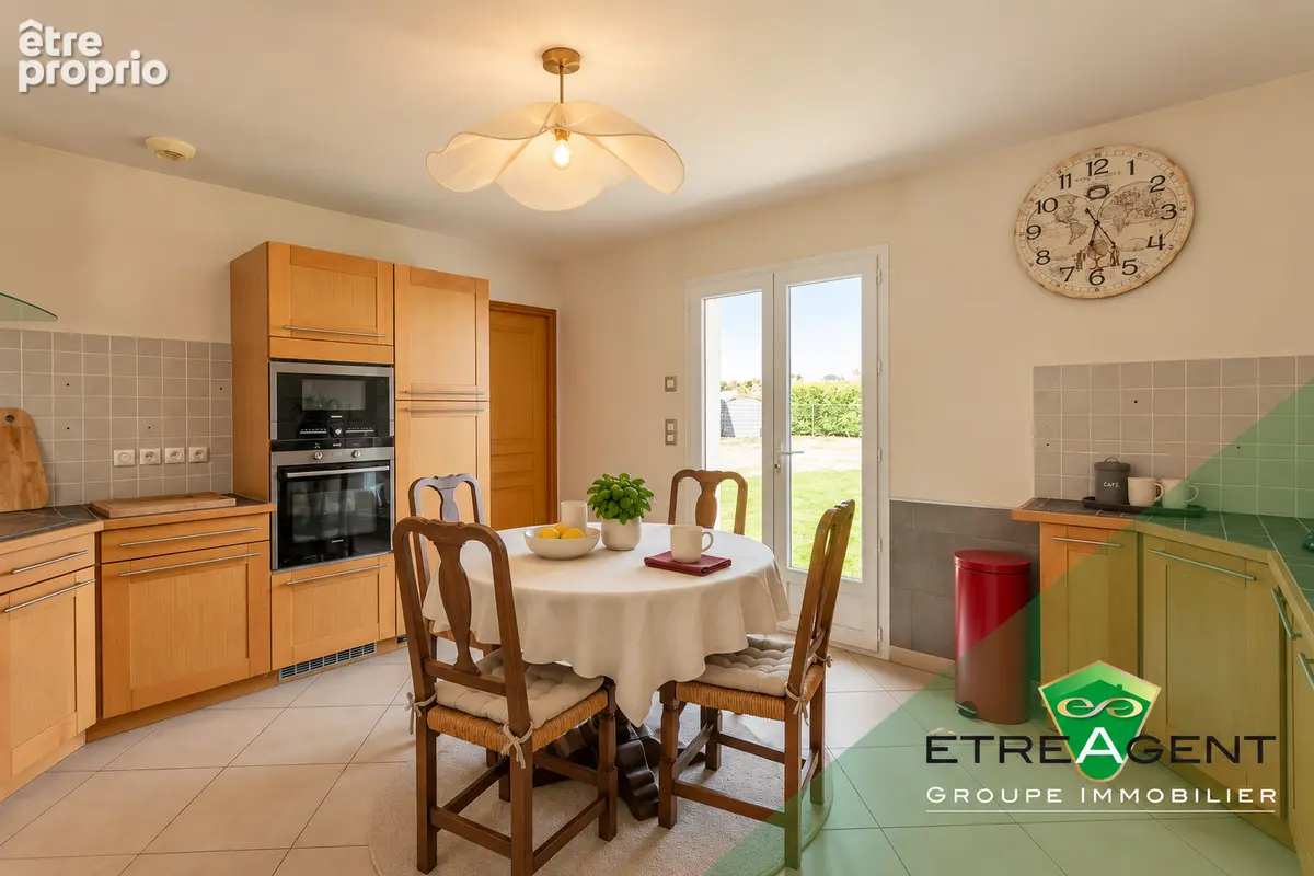 Maison LE TILLEUL LAMBERT - 179 m² - 4 chambres - photo 7