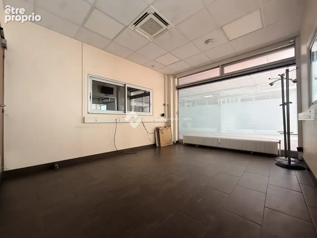 Commerce 73 m² à vendre à Paris-10e (75010) - photo 4