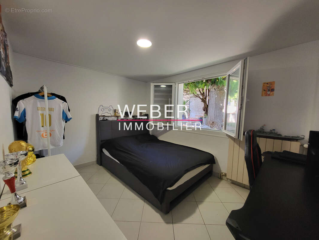 TOULON LA LOUBIERE - 2 maisons indépendantes 192 m2 - photo 8