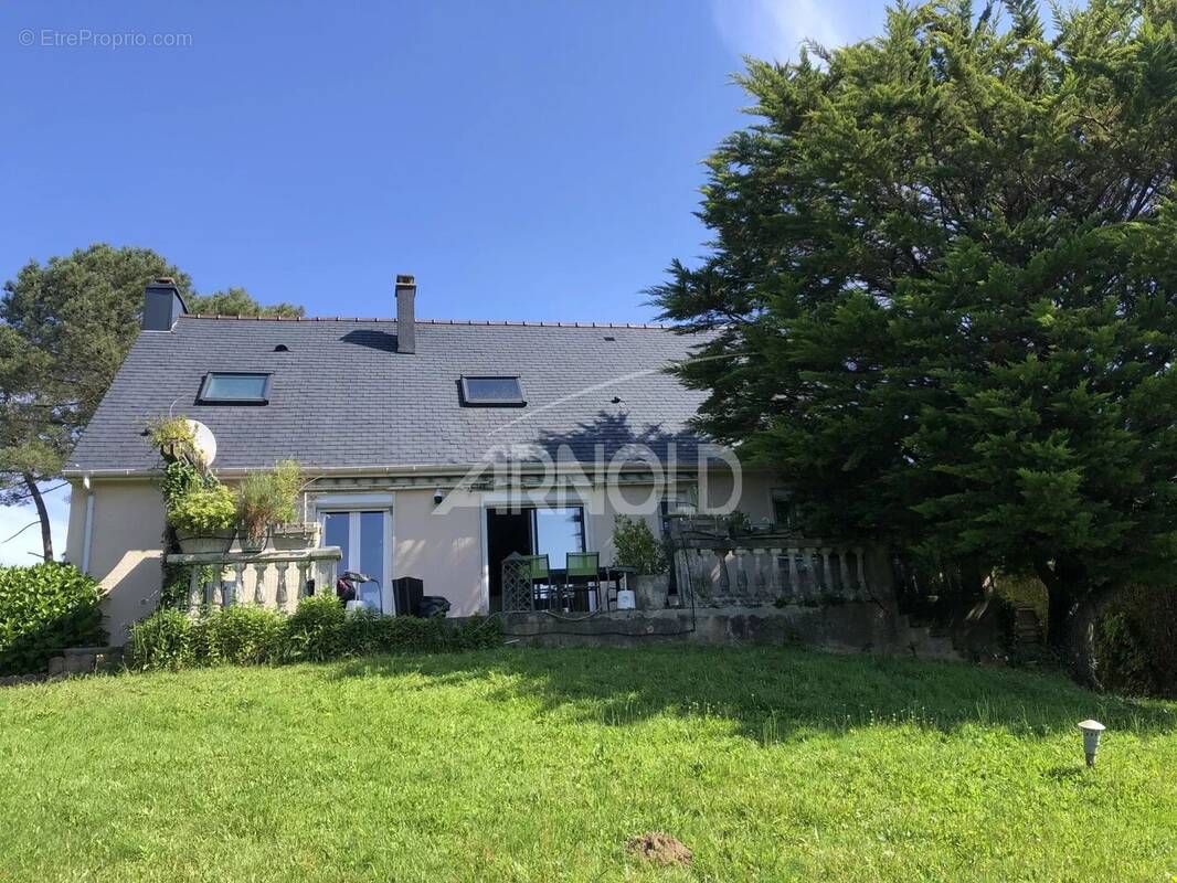 Maison à MONTERBLANC