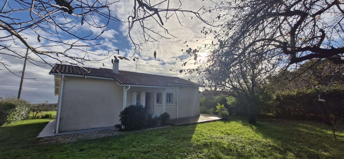 Maison à MORTAGNE-SUR-GIRONDE