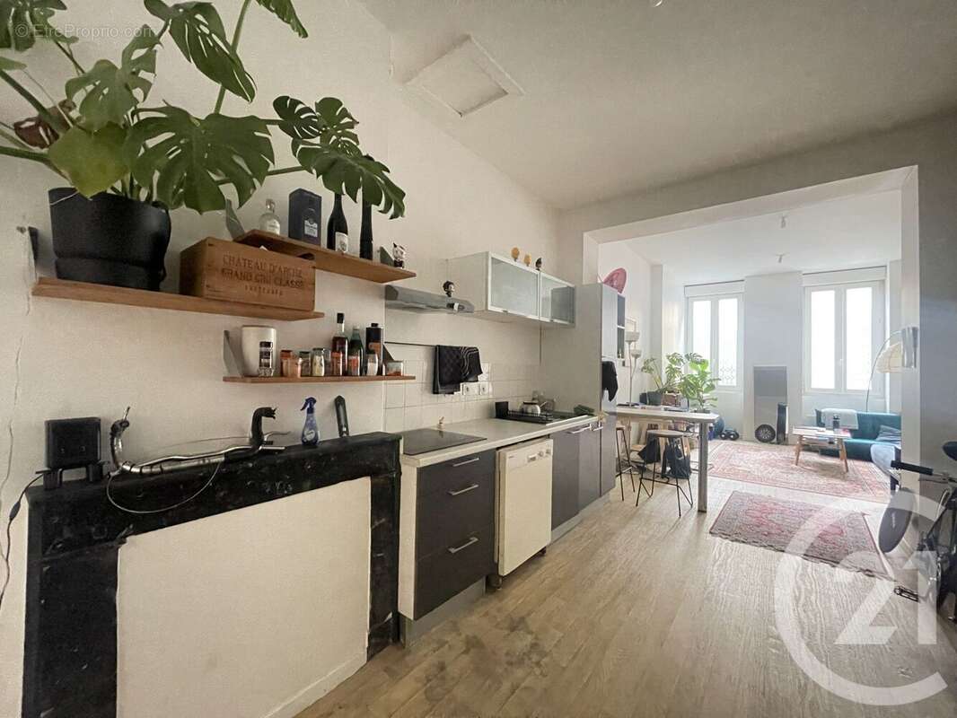Appartement à BORDEAUX