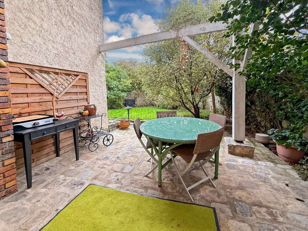 Maison à LIMEIL-BREVANNES