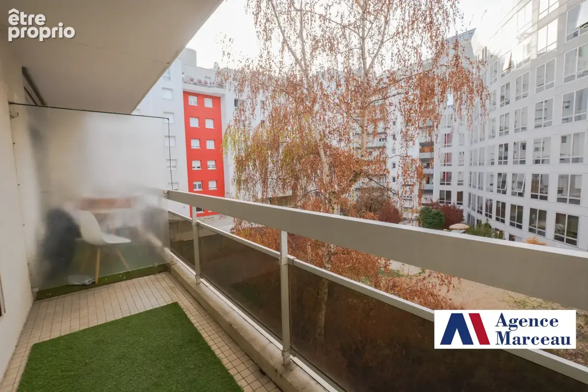 Appartement à COURBEVOIE