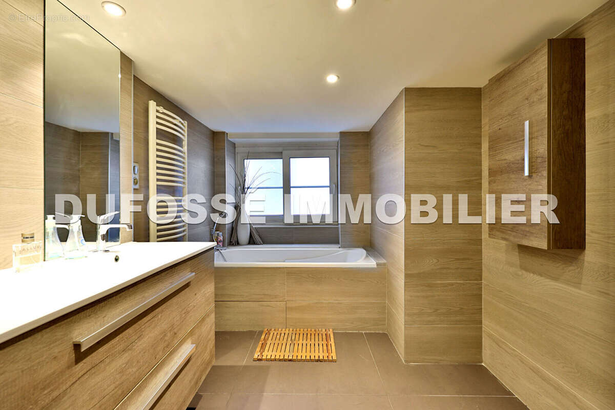 Appartement à LYON-6E