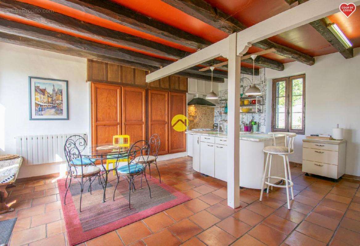 Maison à COUX-ET-BIGAROQUE