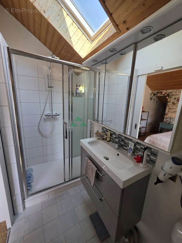 Maison au pied du château 5 pièces - photo 13
