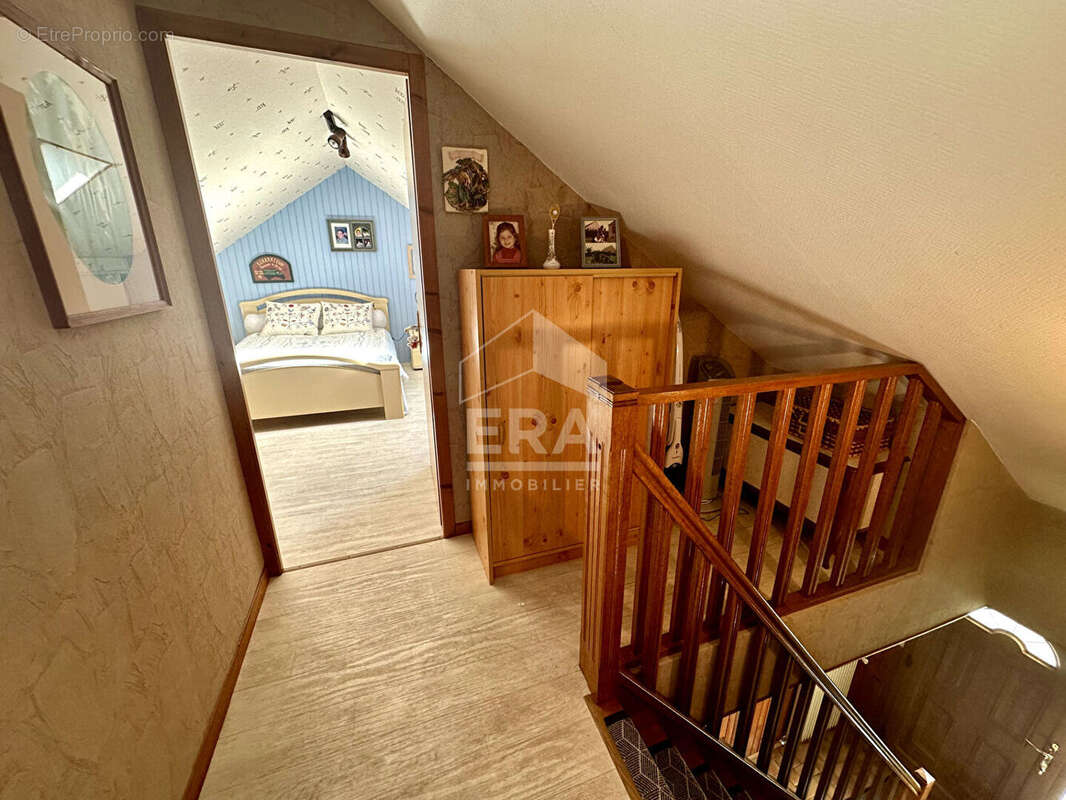 Maison à VILLENEUVE-LA-GUYARD