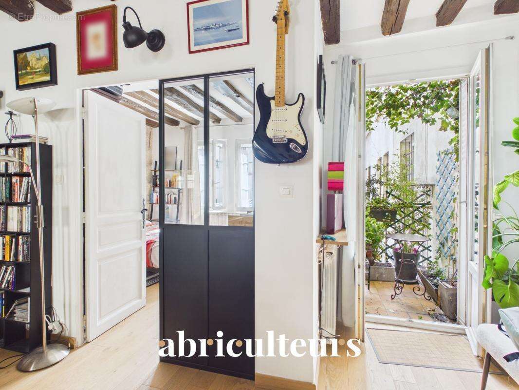 Appartement à PARIS-11E