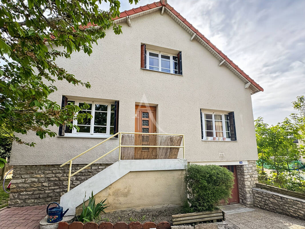 Maison à ETAMPES