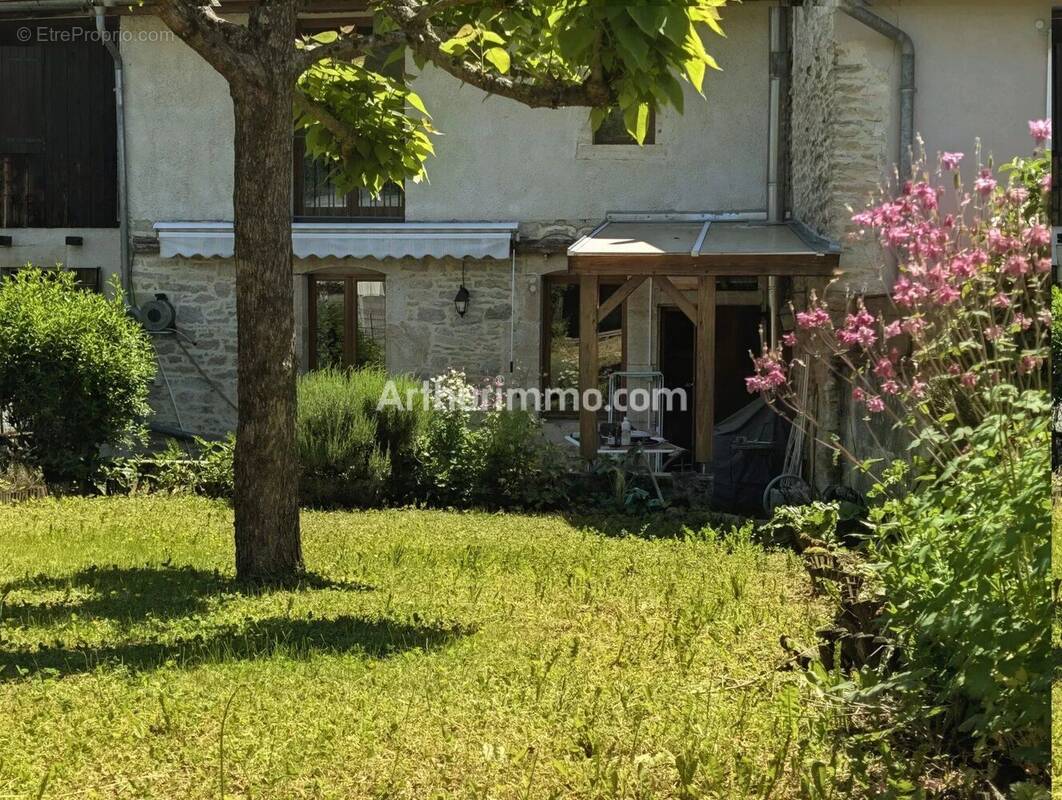 Maison à ORNANS