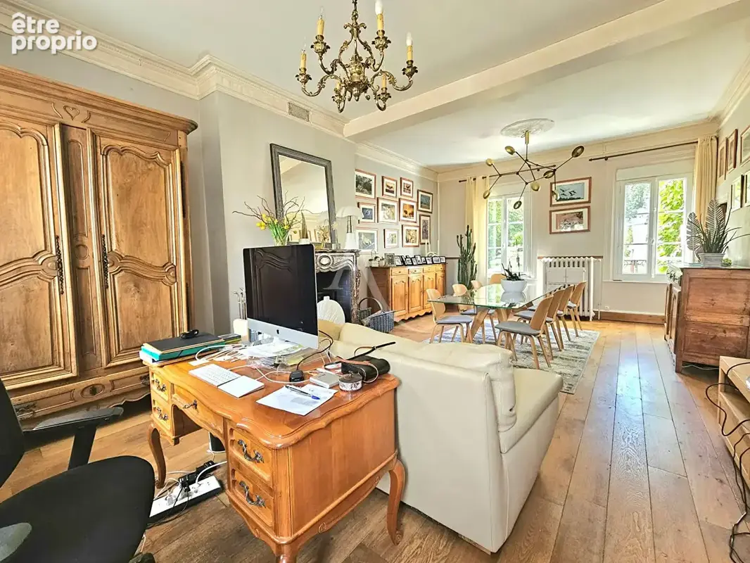 Maison bourgeoise de caractère 284m²- Terrain 46 493m² - photo 6
