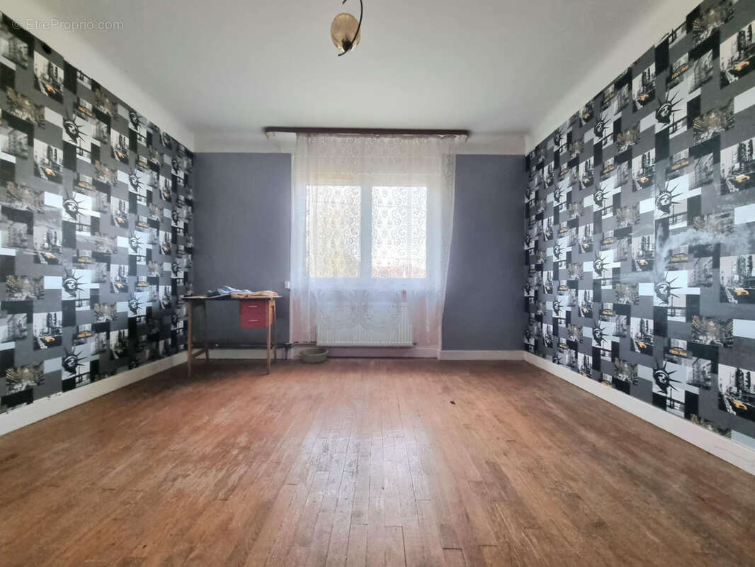 Maison à CHATEAU-BREHAIN