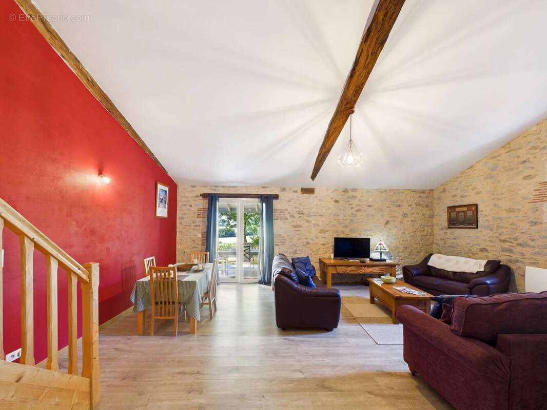 Charmante ferme avec maison d'amis, grange, piscine et vue panoramique sur la campagne - photo 13