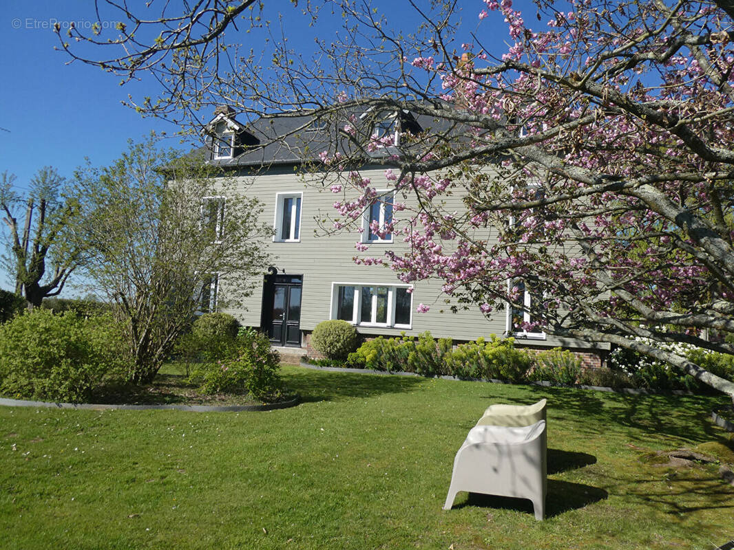 Maison à CORMEILLES