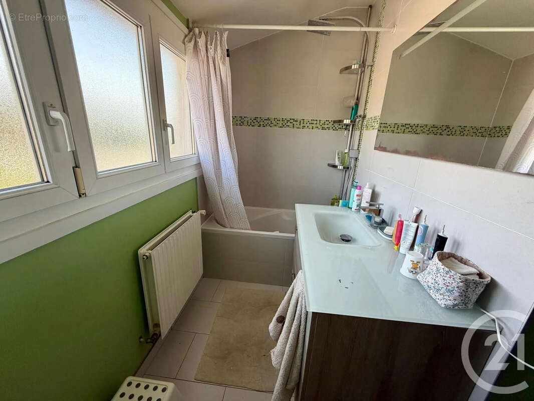 Maison 122 m² à Dammartin-En-Goele  - photo 8