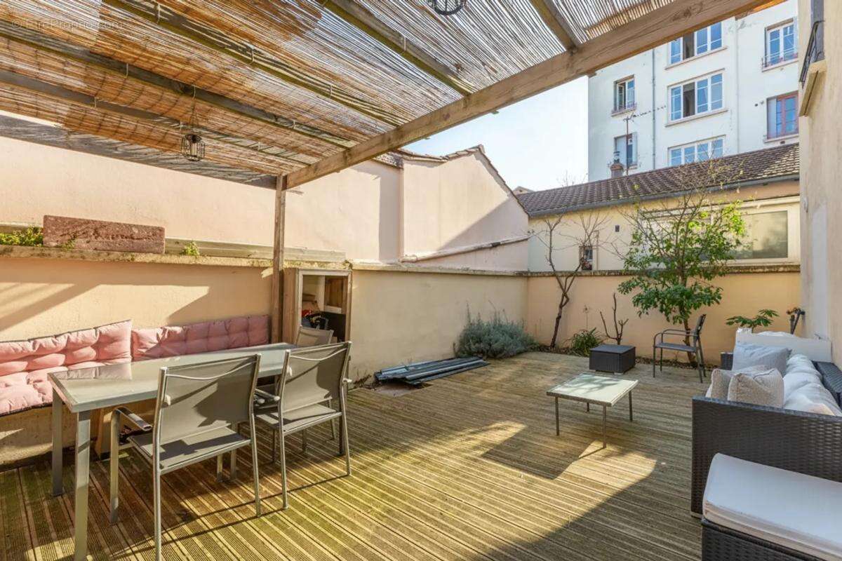 Maison à LYON-8E