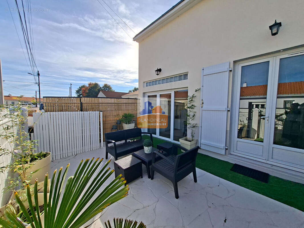 Maison à LES SORINIERES