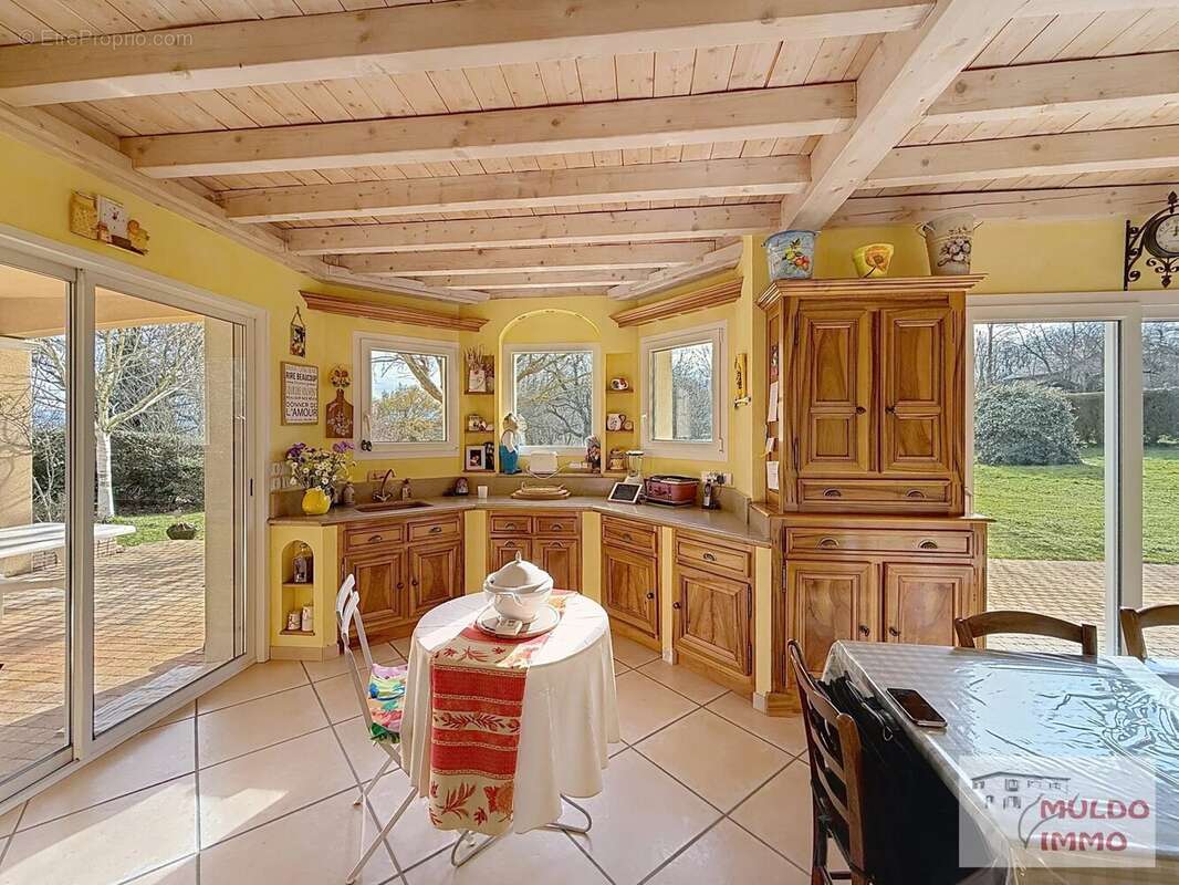Maison à LA TOUR-DU-PIN