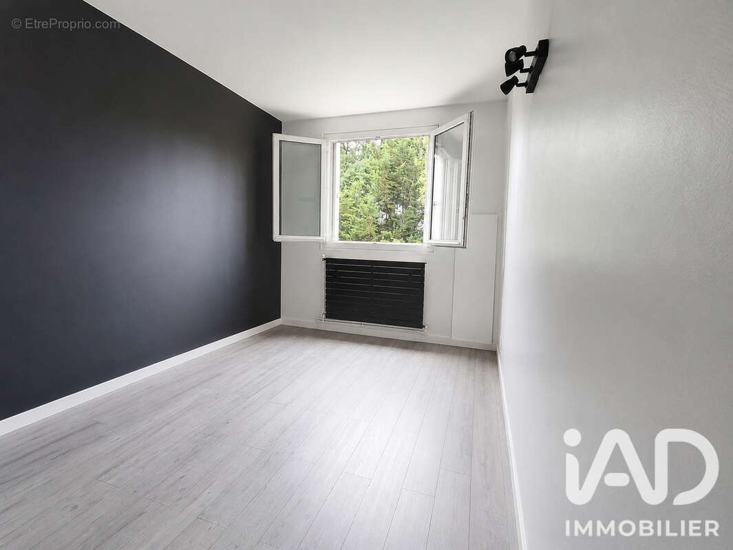 Photo 6 - Appartement à LE PLESSIS-TREVISE
