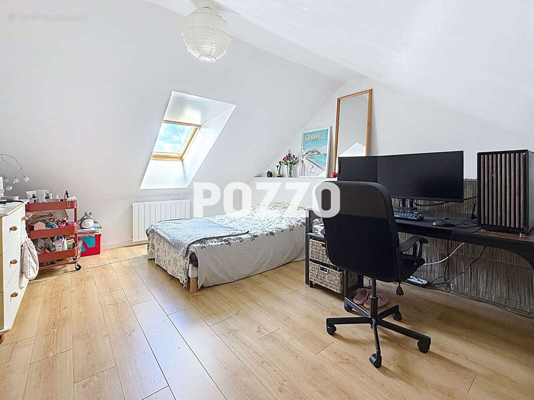 Maison à SAINT-PAIR-SUR-MER