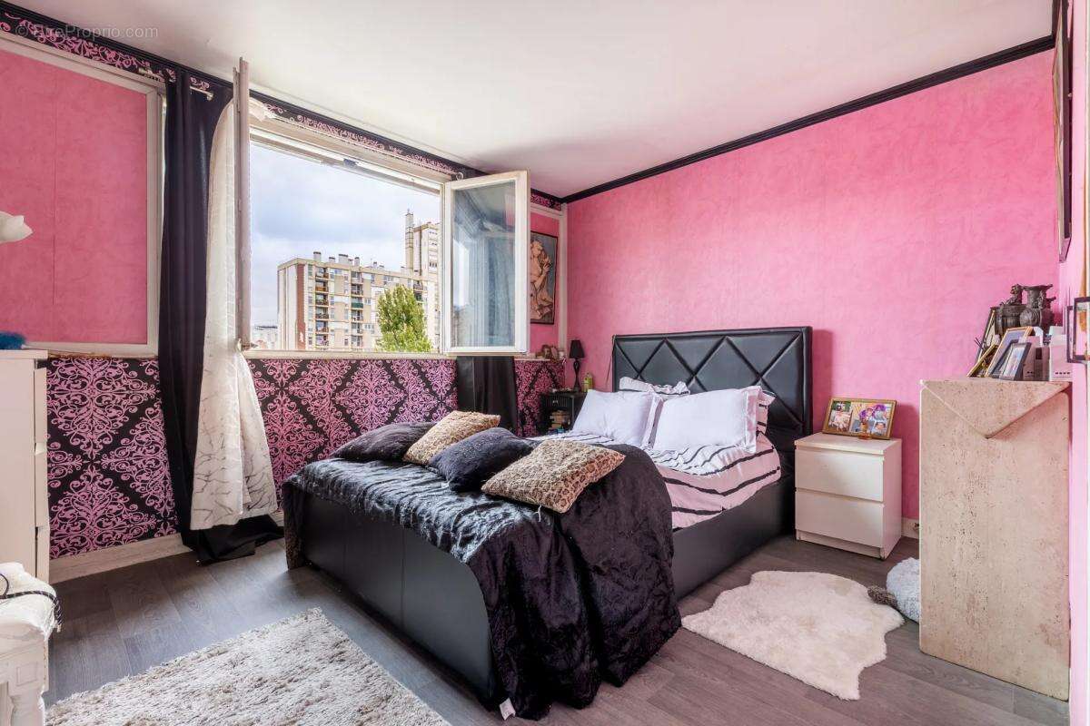 Appartement à PARIS-20E