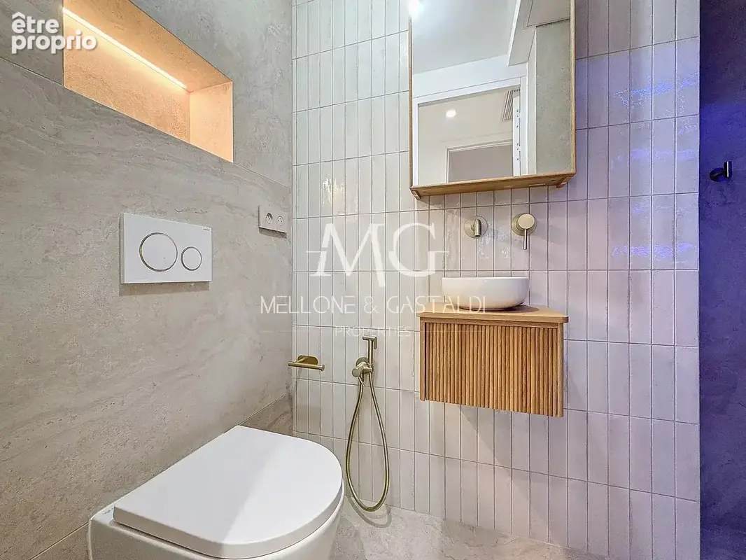Villa contemporaine – Le Cannet – 200 m² – 5 chambres – Piscine - photo 22