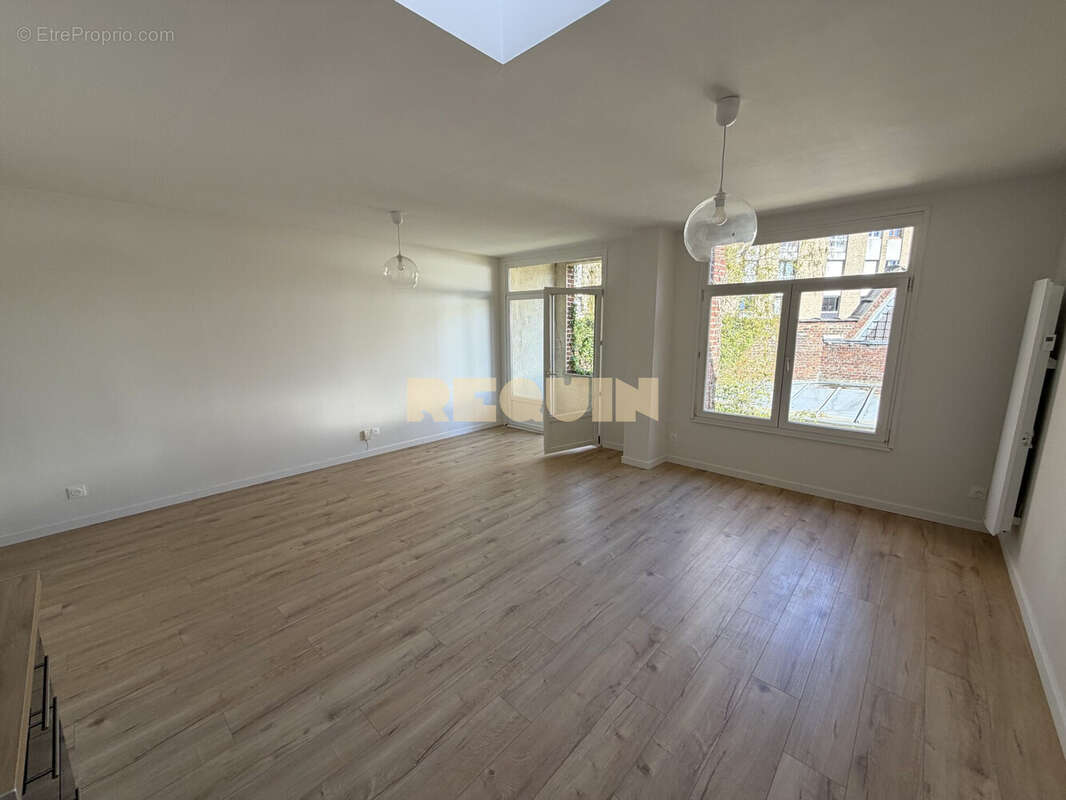 Appartement 39 m² à Lille  - photo 2