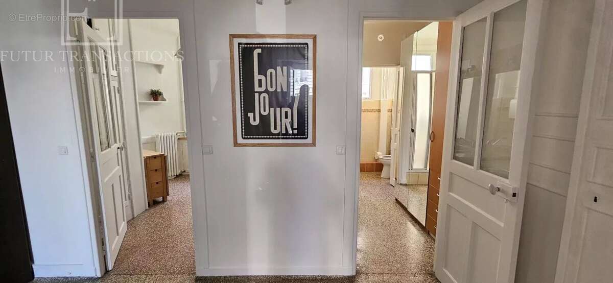 Appartement à COURBEVOIE