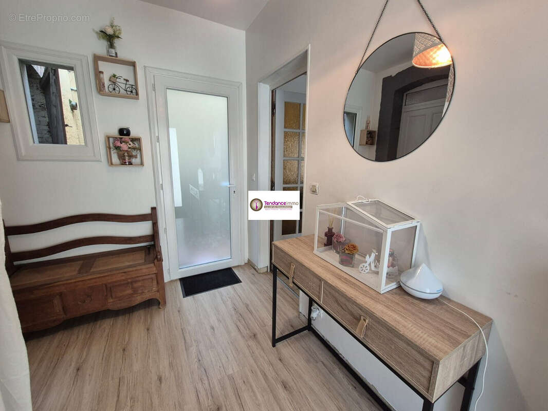 Maison à LE MELE-SUR-SARTHE