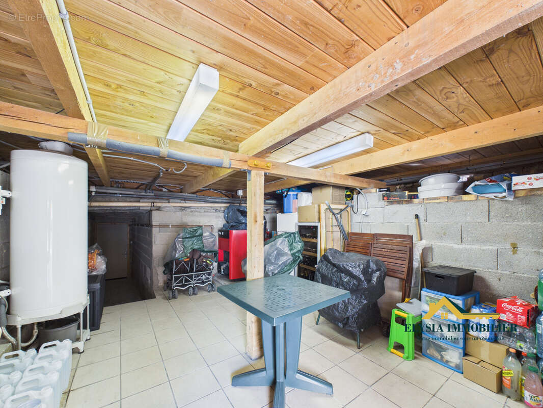 Maison à CHAUDENEY-SUR-MOSELLE