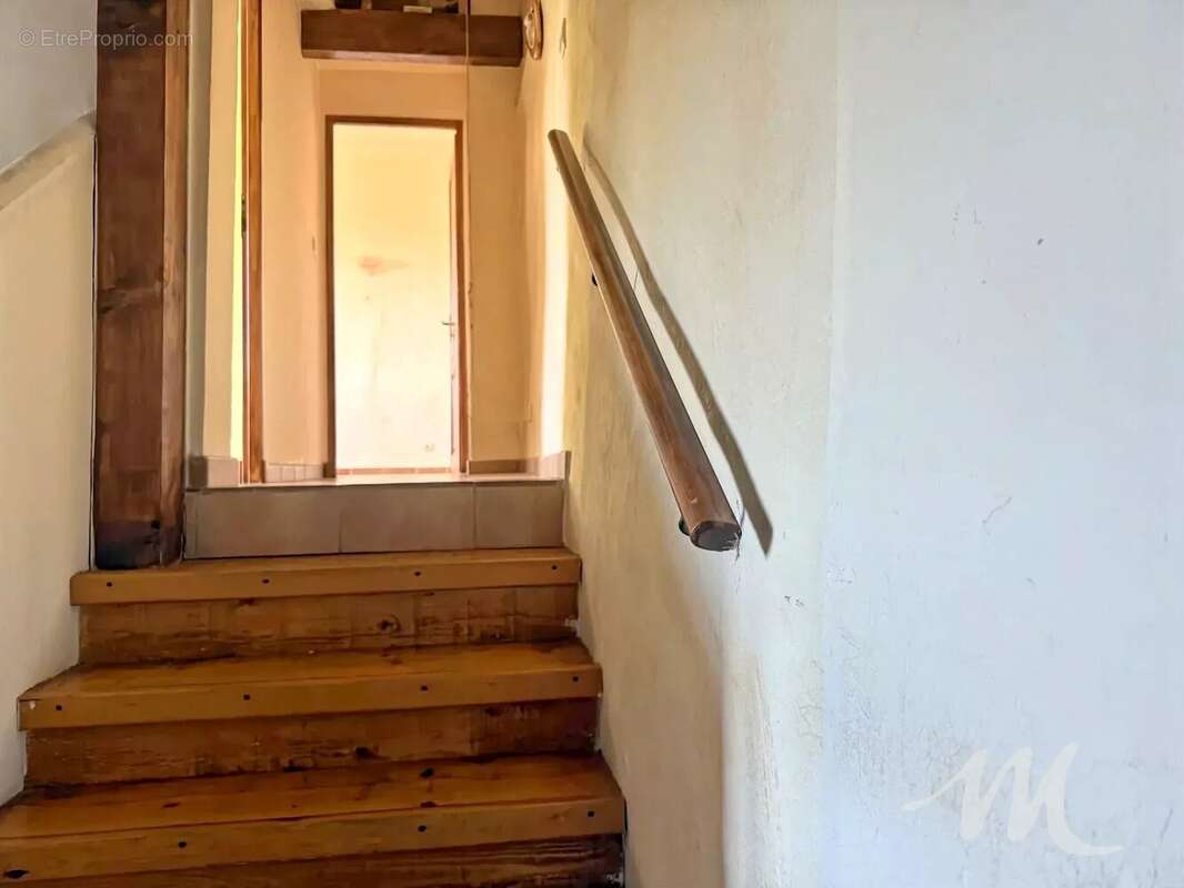 Appartement à BARJOLS