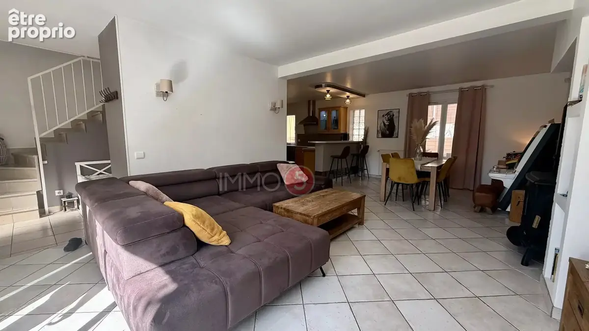 Maison récente – 150 m² – 5 chambres – piscine – sous-sol total - photo 5