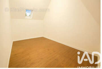 Appartement 84 m² à Vichy  - photo 7