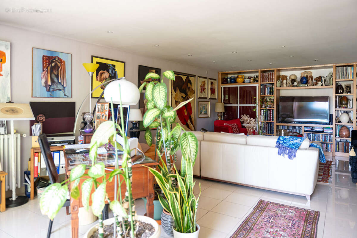 Maison à SAINT-SEBASTIEN-SUR-LOIRE