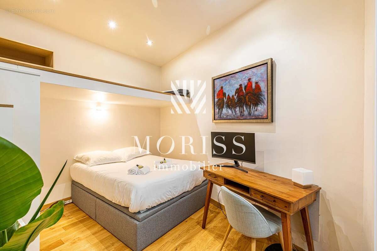 Appartement à PARIS-9E